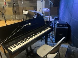 Keyboard on Sound Stage