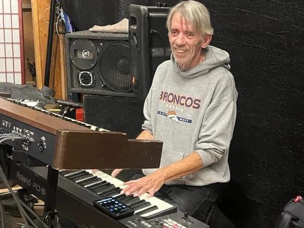 Keyboard recording studio